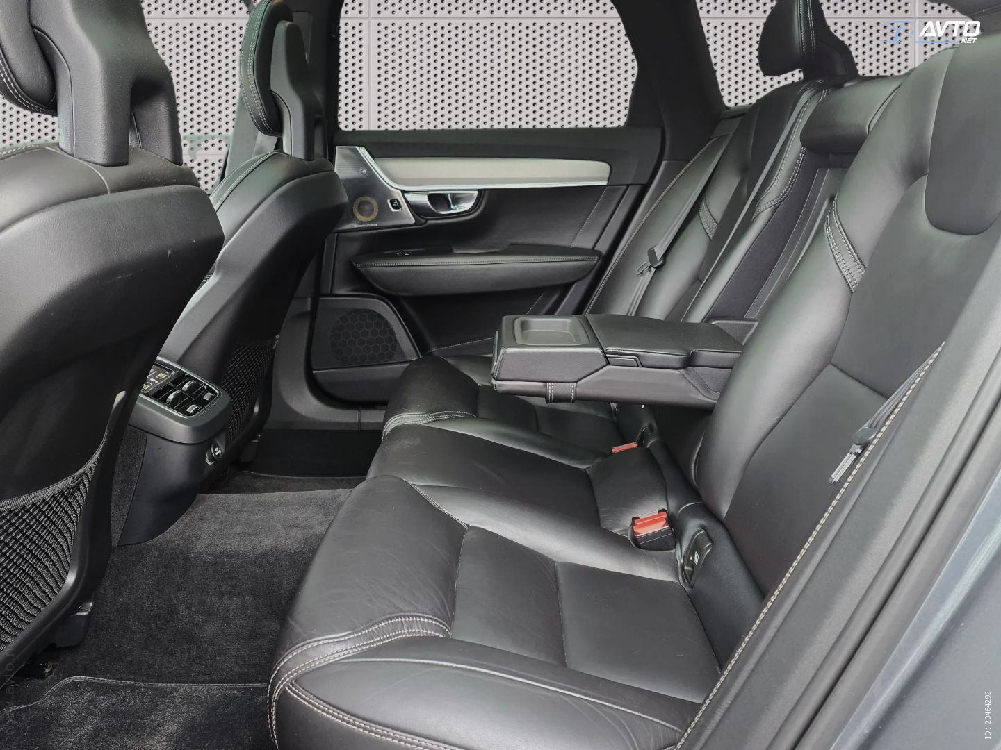 Volvo V90 D5 Avt. AWD Inscription+Cam360°+Pano+Orig. priklop