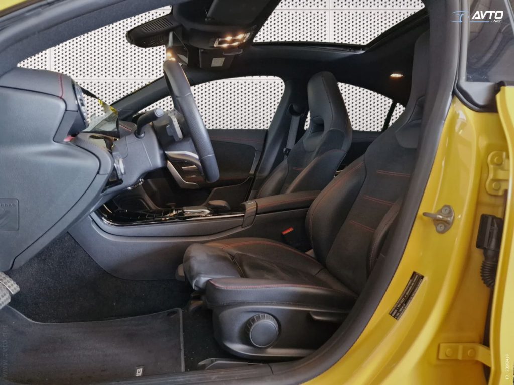 Mercedes-Benz CLA-Razred 180 AMG Line + Pano + DAB + LED + Alu19 + Kamera + Lane Assist