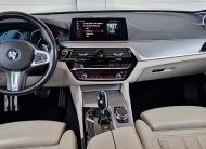 BMW serija 5 Touring: 520d Avt. M Sport paket + 1 LETNO JAMSTVO