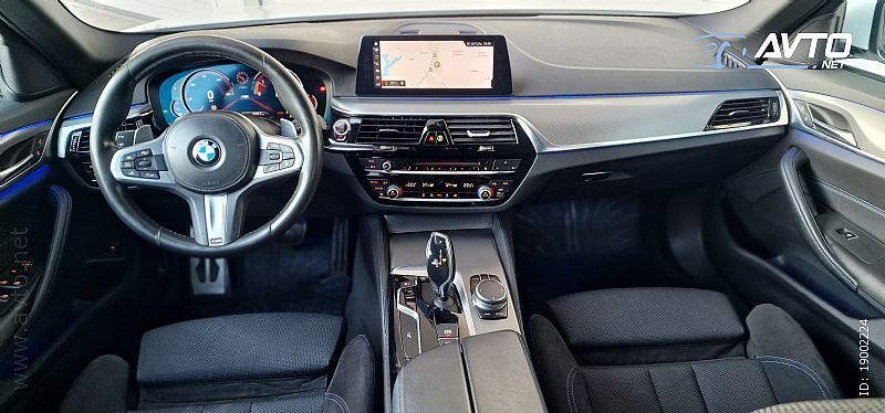 BMW serija 5 Touring: 520d Drive Avt. M Sport