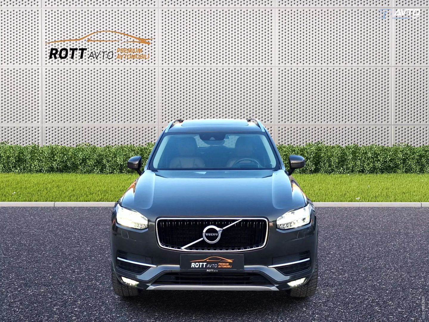 Volvo XC90 D5 AWD A Momentum + Pano. + HUD + Oncall + Alu 20 + Keyless