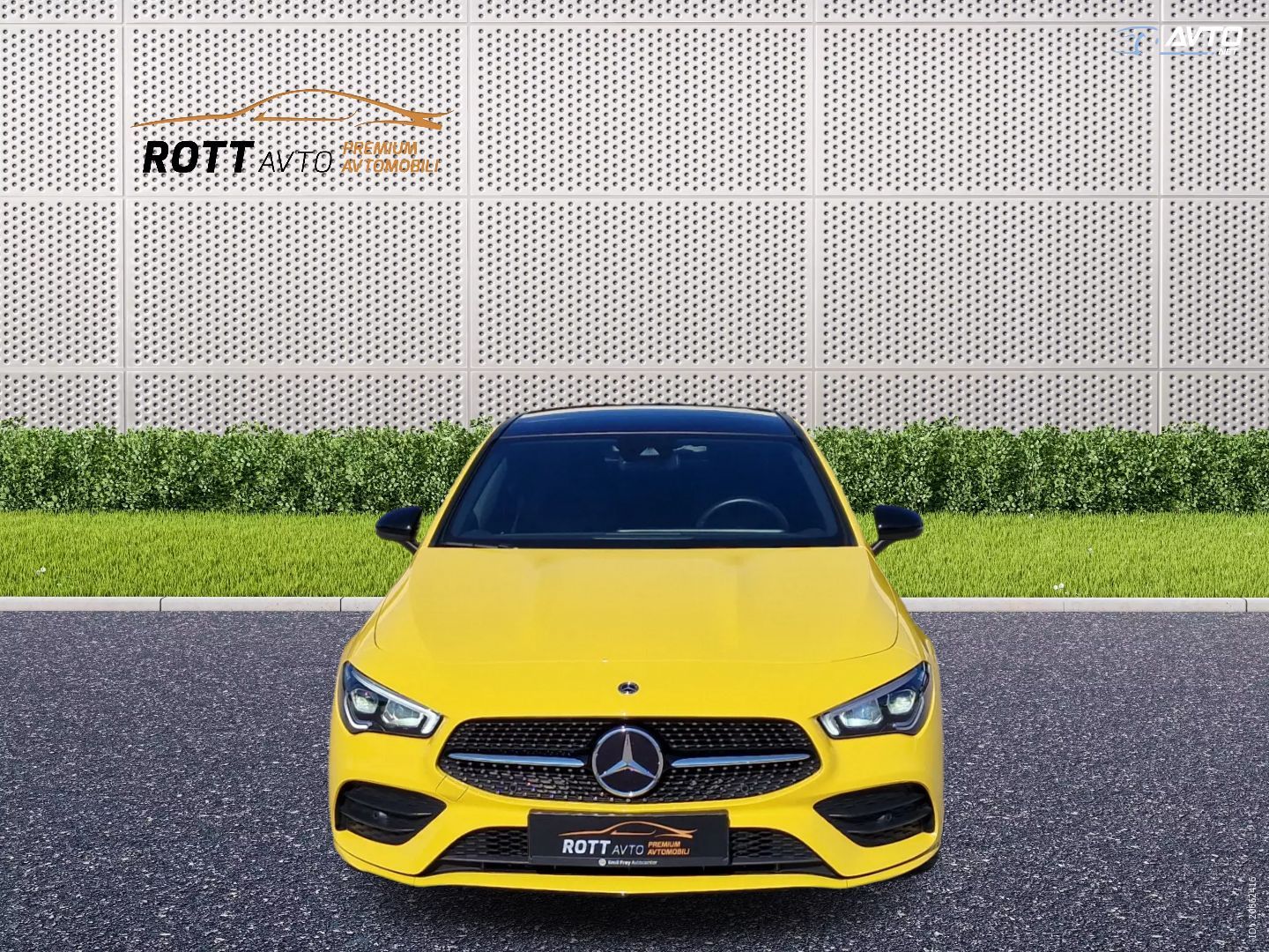 Mercedes-Benz CLA-Razred 180 AMG Line + Pano + DAB + LED + Alu19 + Kamera + Lane Assist