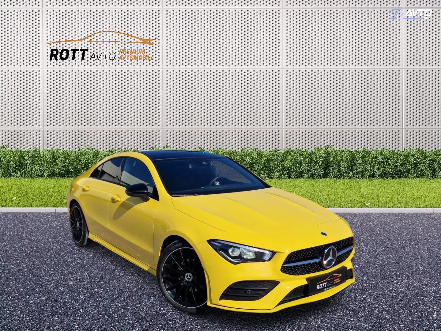 Mercedes-Benz CLA-Razred 180 AMG Line + Pano + DAB + LED + Alu19 + Kamera + Lane Assist