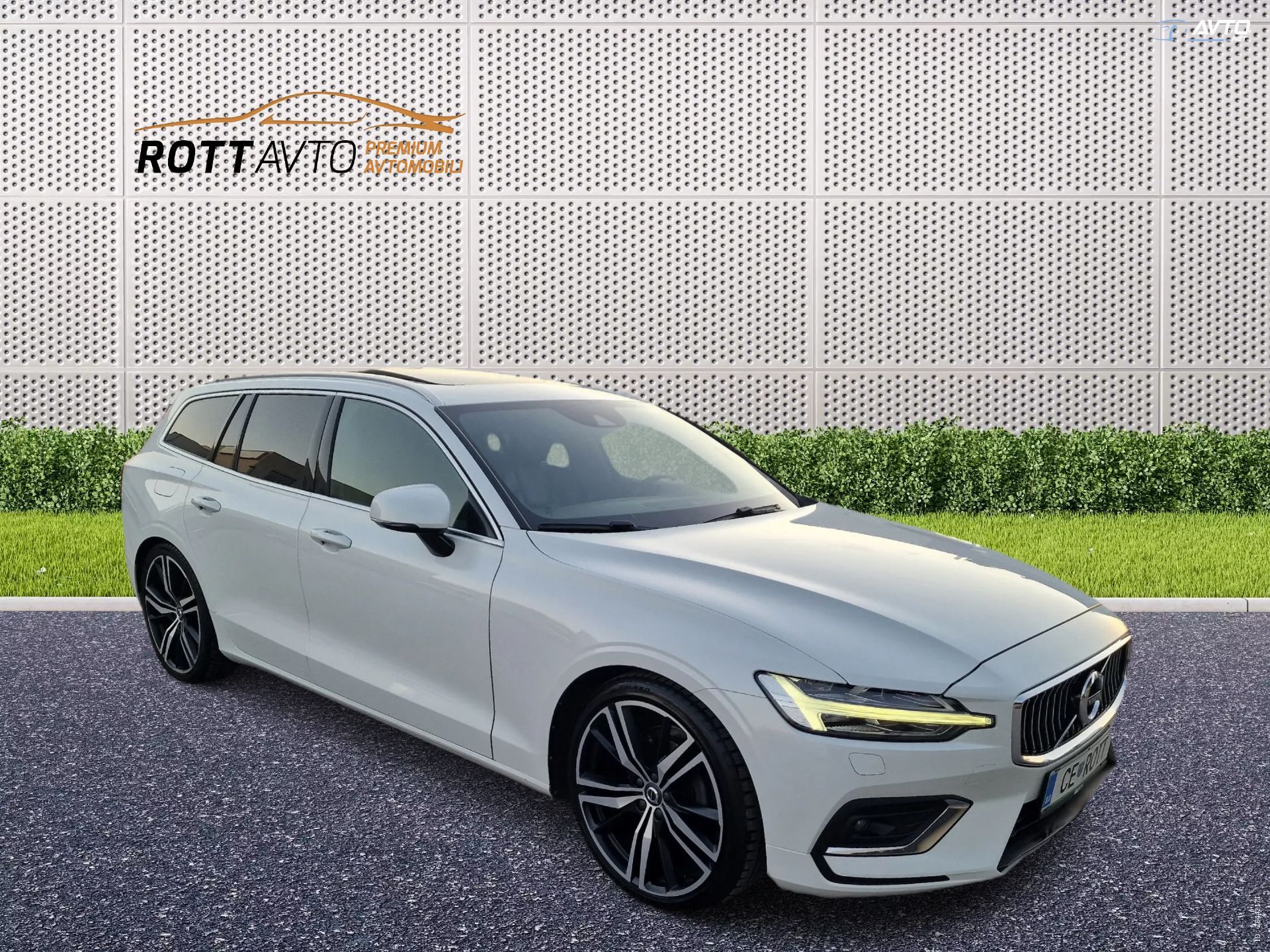 Volvo V60 D4 Avt. Inscription+Alu 20+Pano+Full LED+Harman