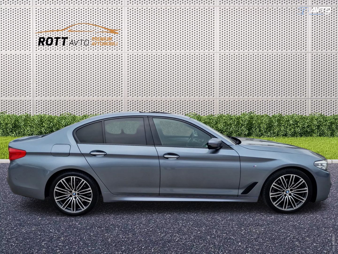 BMW serija 5: 520d xDrive Avt. M paket+Alu 19+HUD+Str.okno