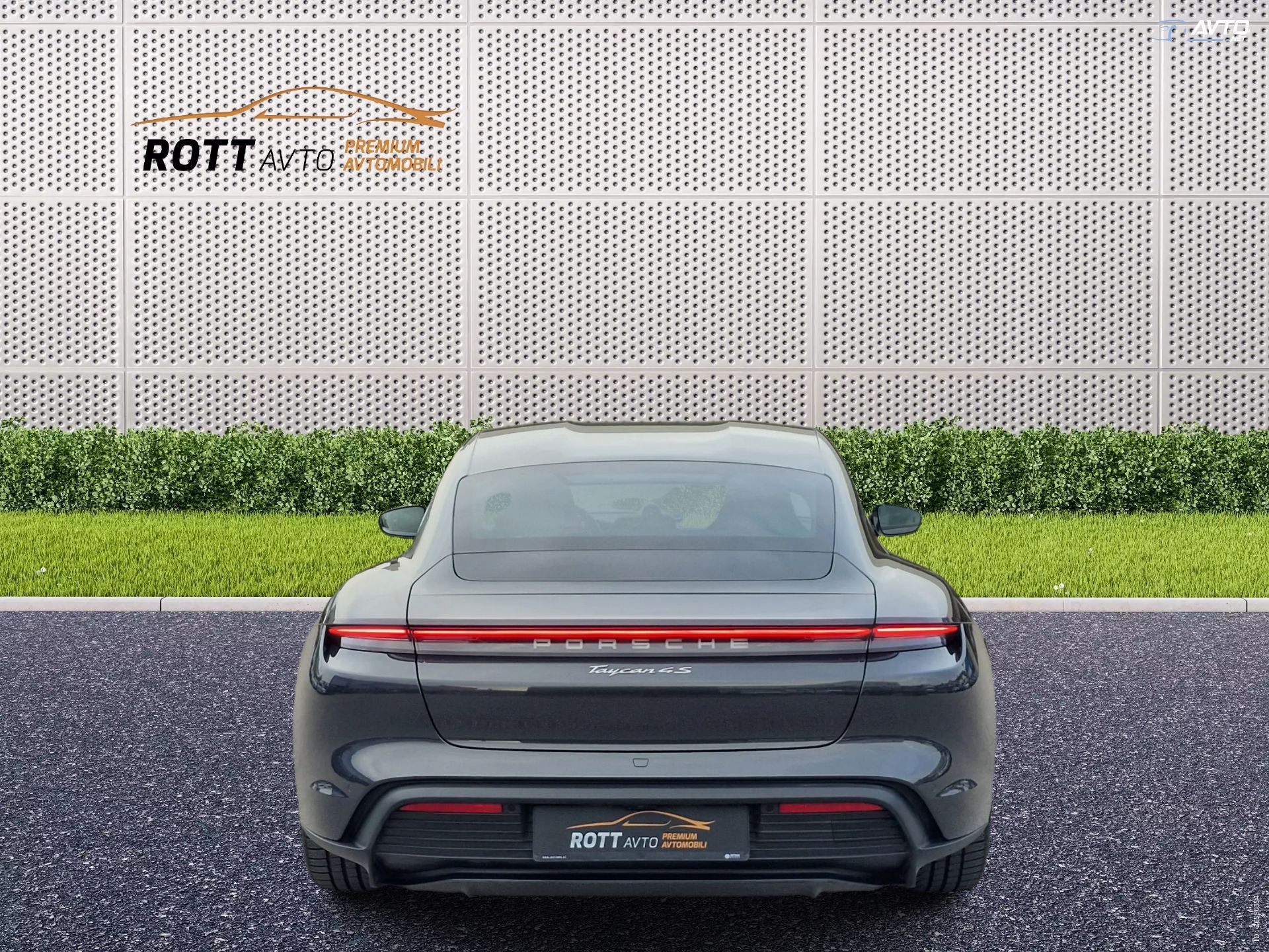 Porsche Taycan 4 S PBP+Matrix+Zrač.vzm.+Cam360°+Keyless+ACC+Bose