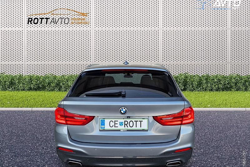 BMW serija 5 Touring: 520d Avt. M Sport paket + 1 LETNO JAMSTVO
