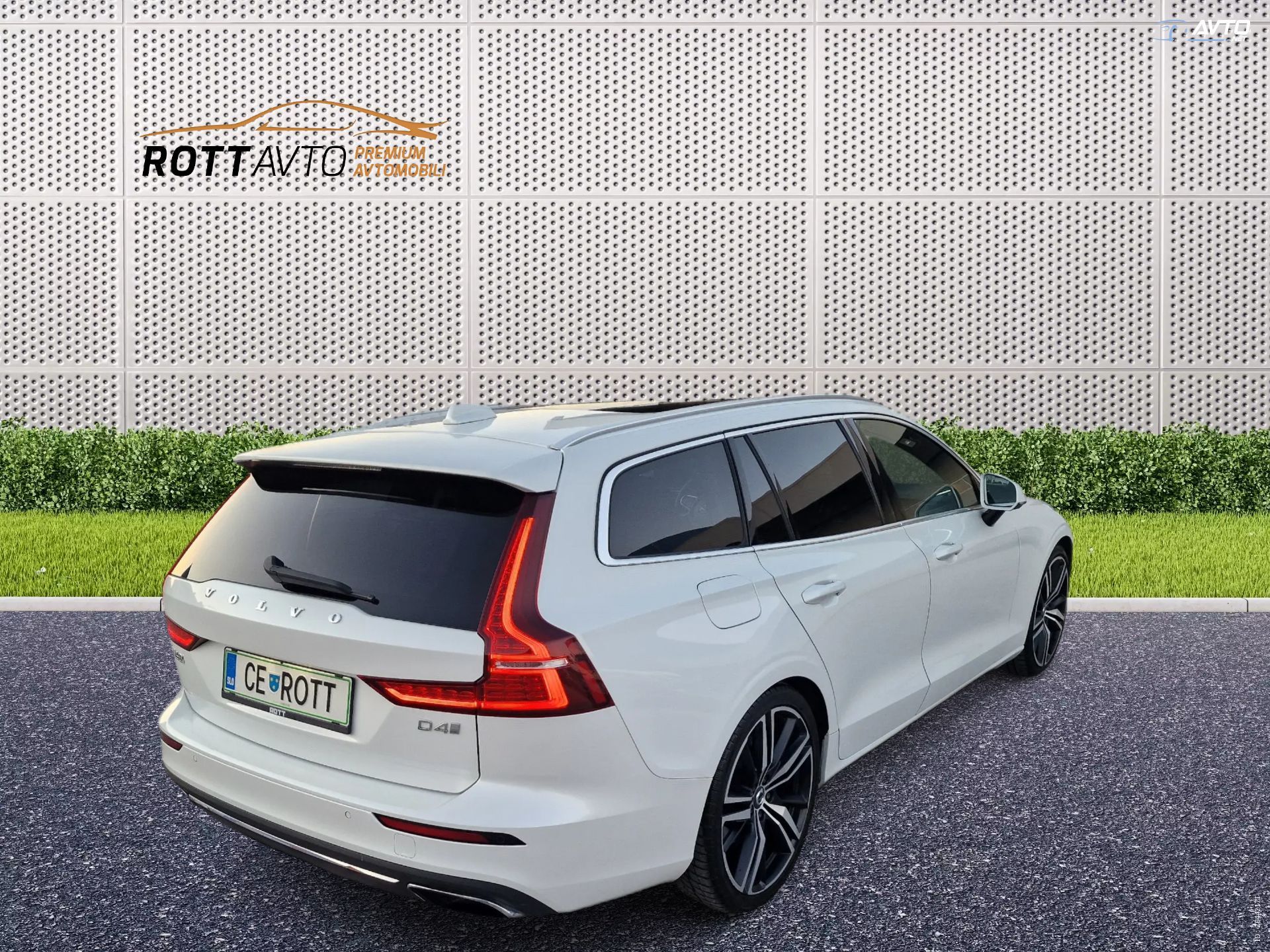 Volvo V60 D4 Avt. Inscription+Alu 20+Pano+Full LED+Harman