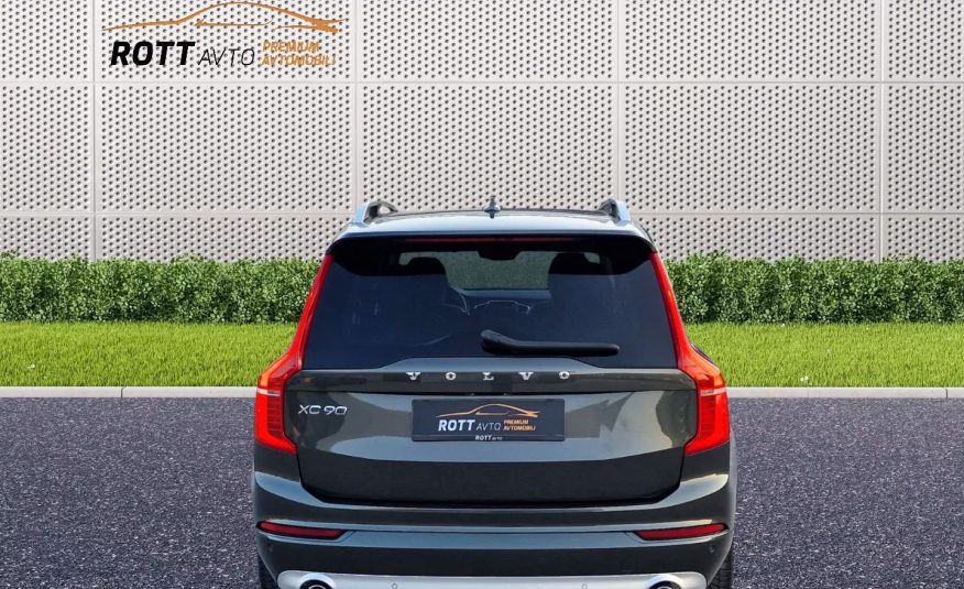 Volvo XC90 D5 AWD A Momentum + Pano. + HUD + Oncall + Alu 20 + Keyless