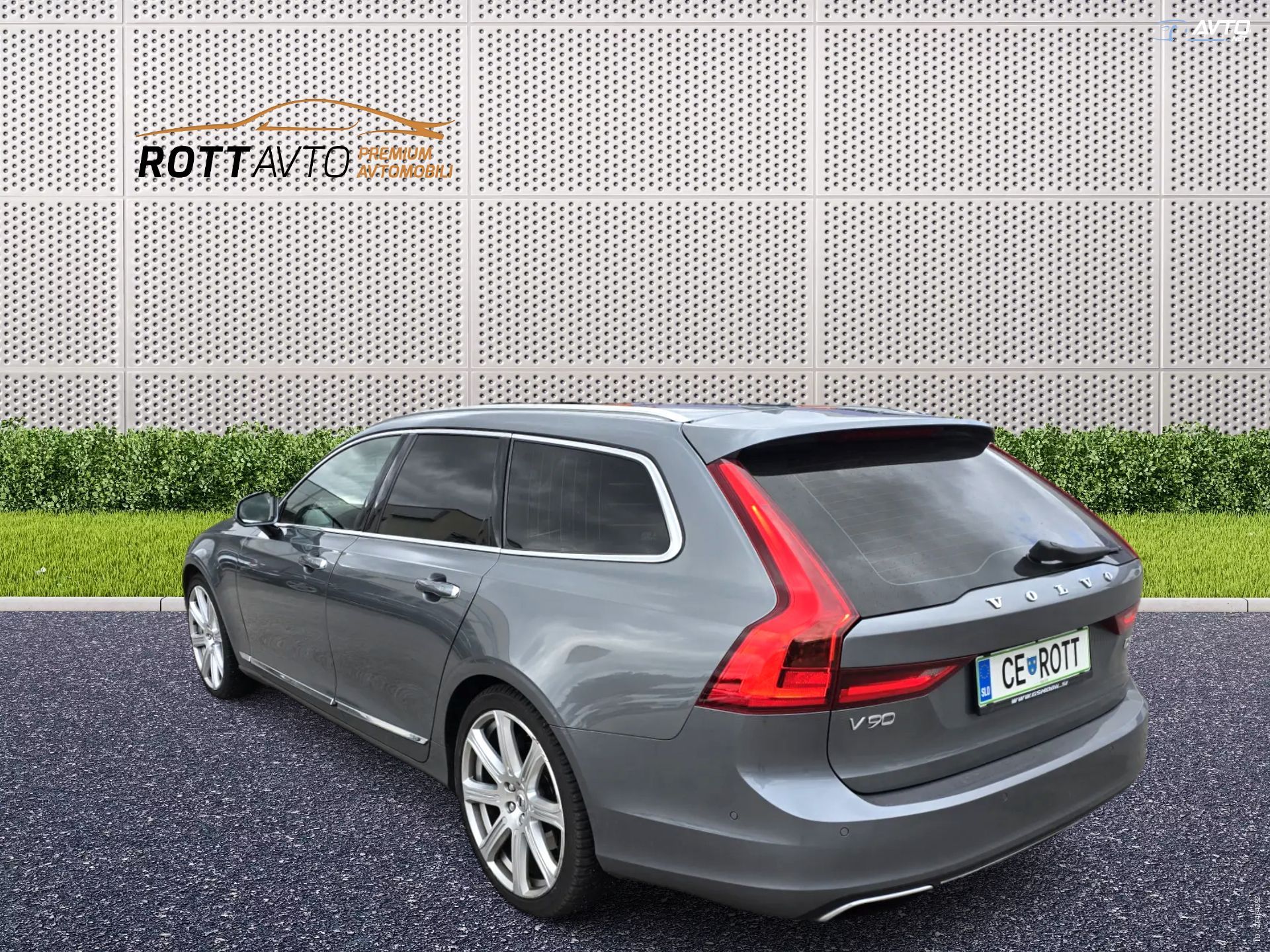 Volvo V90 D5 Avt. AWD Inscription+Cam360°+Pano+Orig. priklop