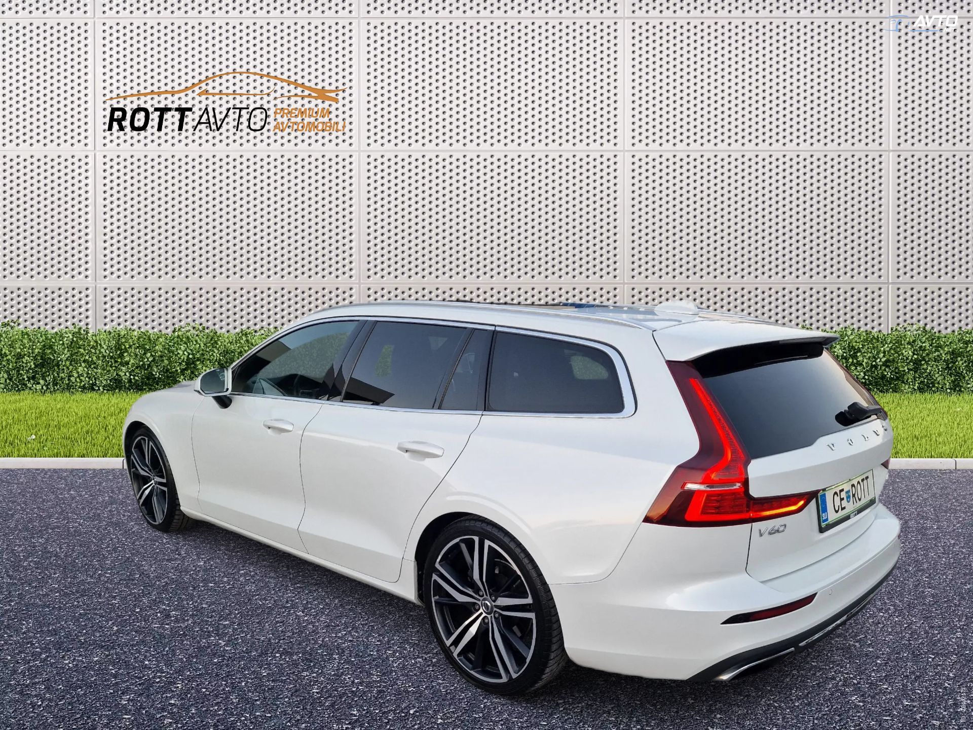 Volvo V60 D4 Avt. Inscription+Alu 20+Pano+Full LED+Harman
