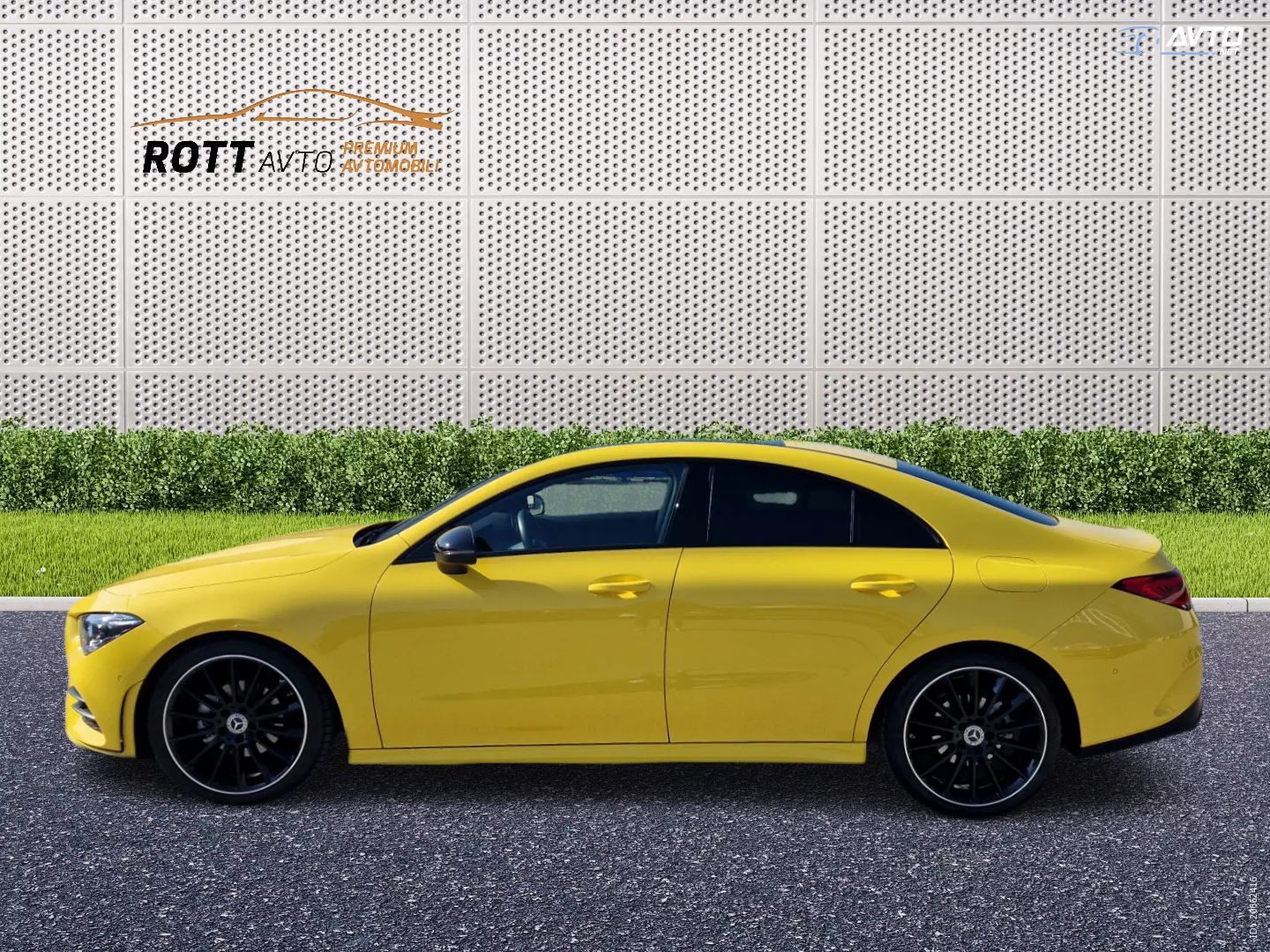 Mercedes-Benz CLA-Razred 180 AMG Line + Pano + DAB + LED + Alu19 + Kamera + Lane Assist