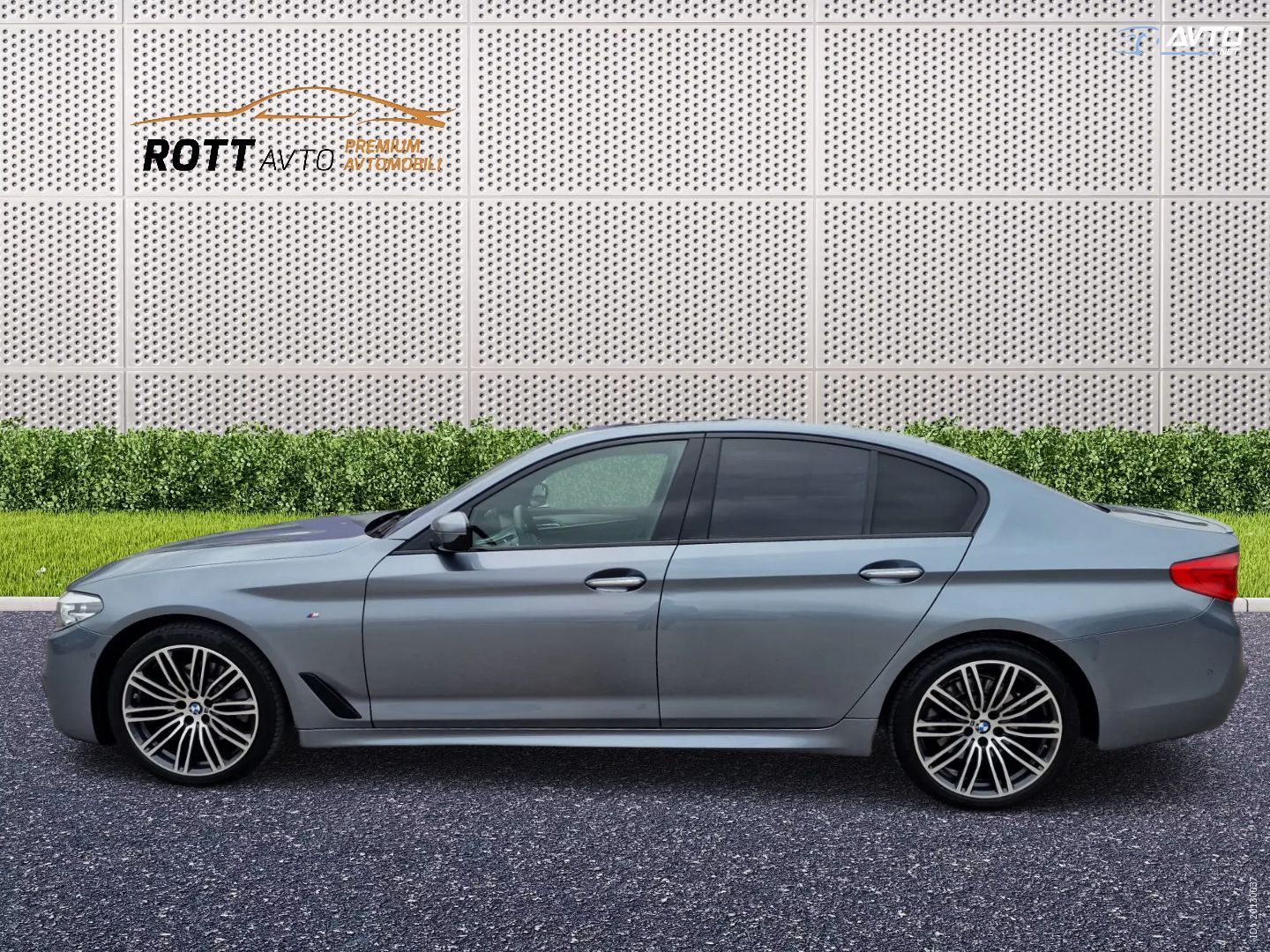 BMW serija 5: 520d xDrive Avt. M paket+Alu 19+HUD+Str.okno