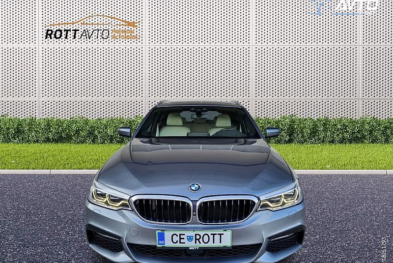 BMW serija 5 Touring: 520d Avt. M Sport paket + 1 LETNO JAMSTVO