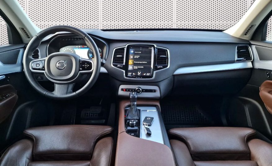 Volvo XC90 D5 AWD A Momentum + Pano. + HUD + Oncall + Alu 20 + Keyless