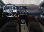 Mercedes-Benz CLA-Razred 180 AMG Line + Pano + DAB + LED + Alu19 + Kamera + Lane Assist