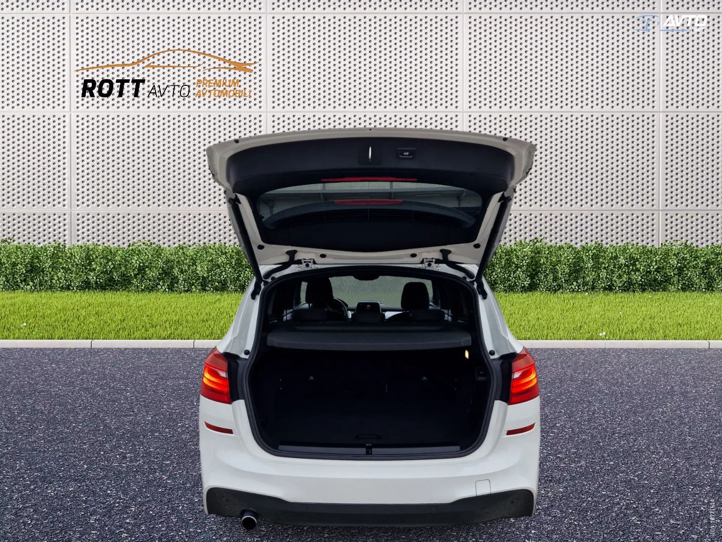 BMW serija 2 Active Tourer: 218d Avt. M Sport+1 letno jamstvo